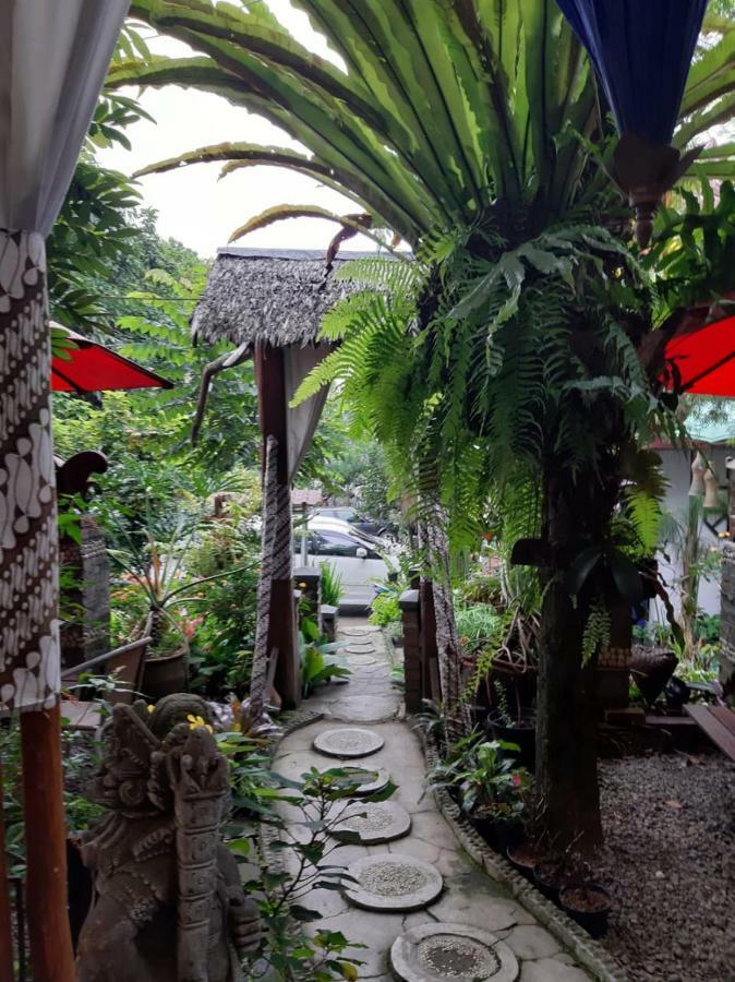 Badjoeri Ethnic Wooden Homestay Bandung Exterior photo